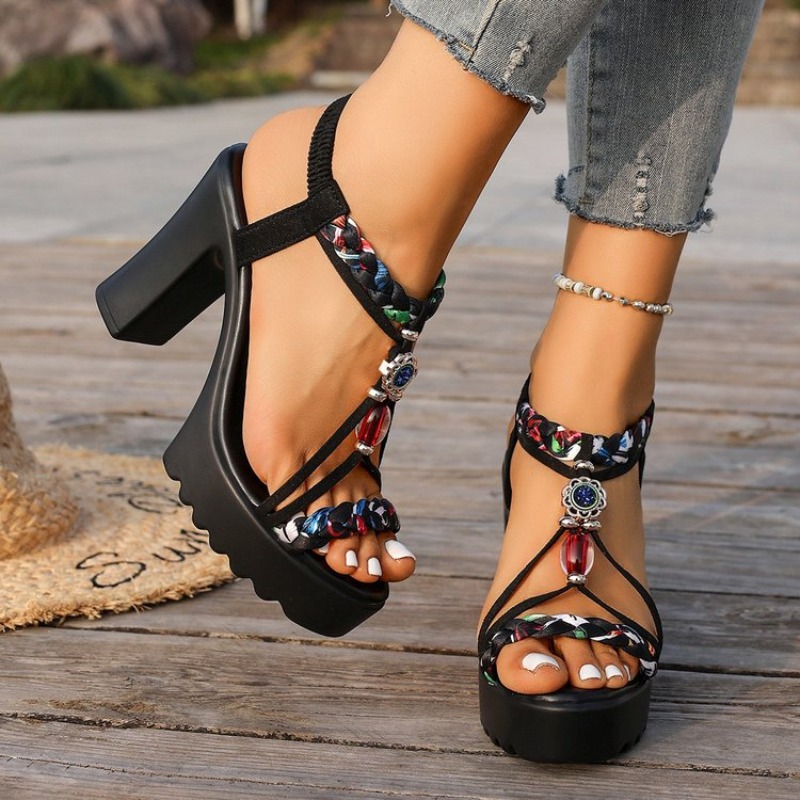 Ethnic Fashion Women - Sandal Wanita Gaya Etnik Musim Panas