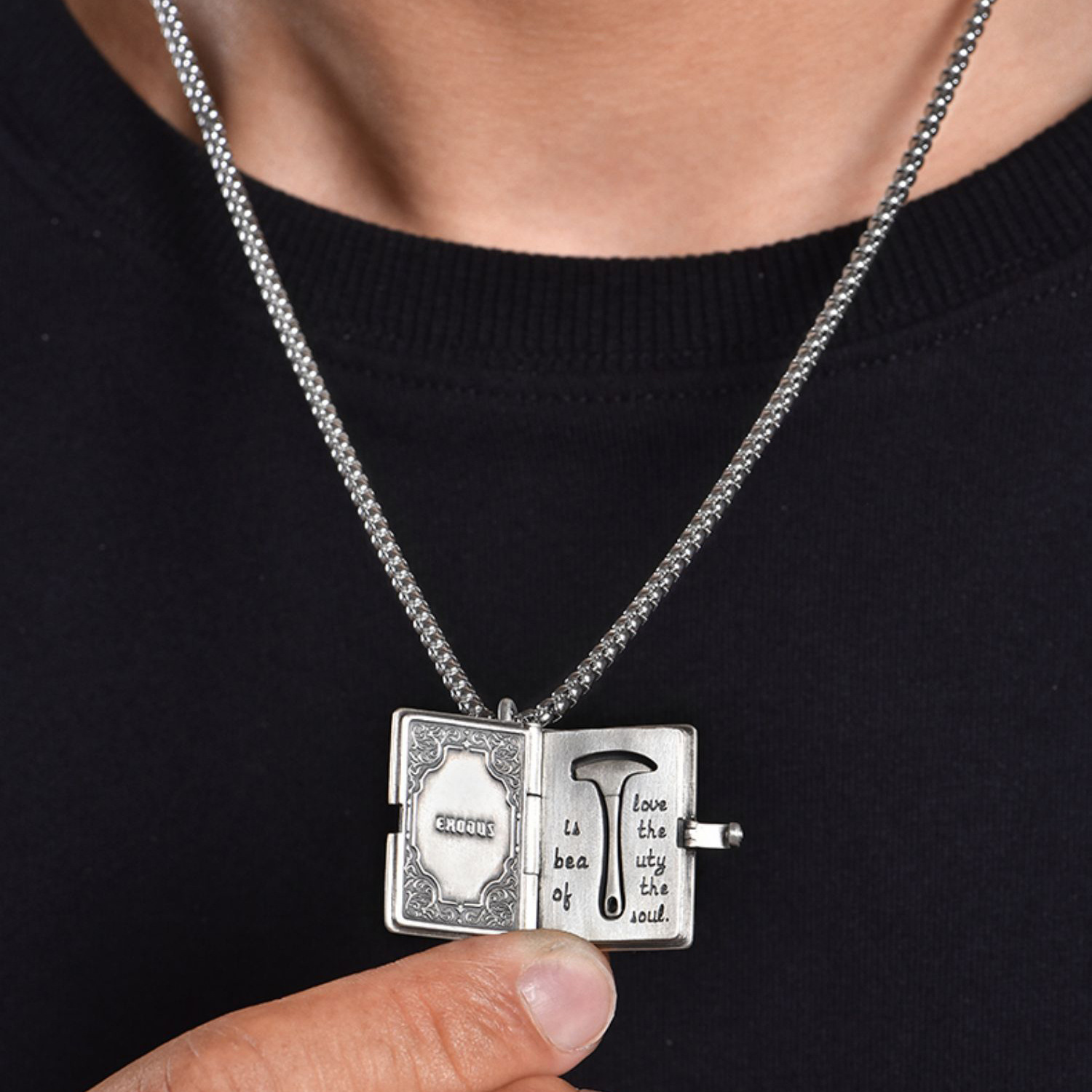 Liontin buku liontin penebusan - Ethnic Fashion Book ulasan dan harga