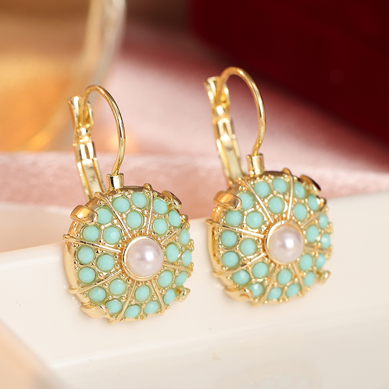 Anting Wanita Vintage Bertabur - Ethnic Fashion Wear For Women ulasan dan harga