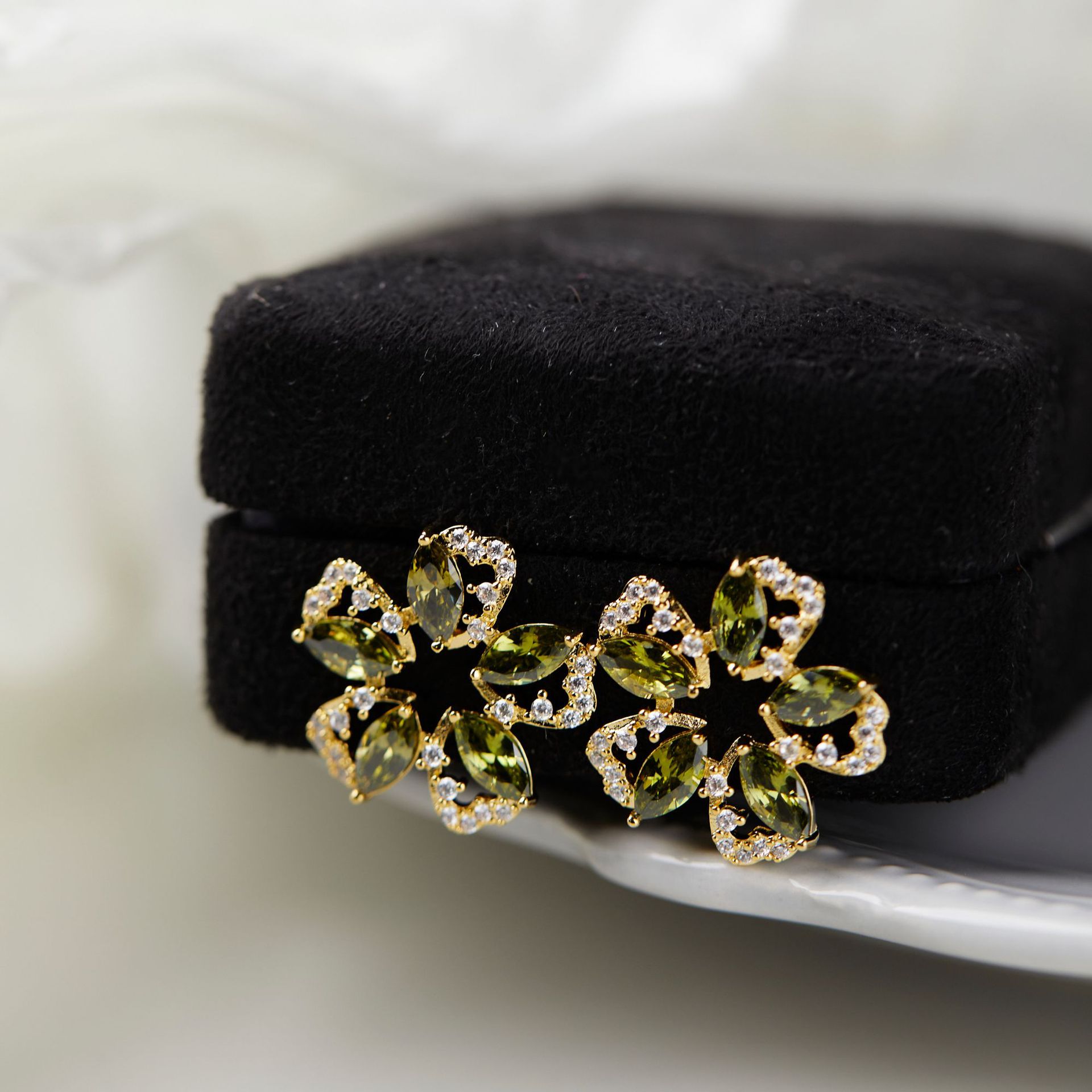 Anting-anting bunga zircon hij - Ethnic Fashion Wear For Women ulasan dan harga
