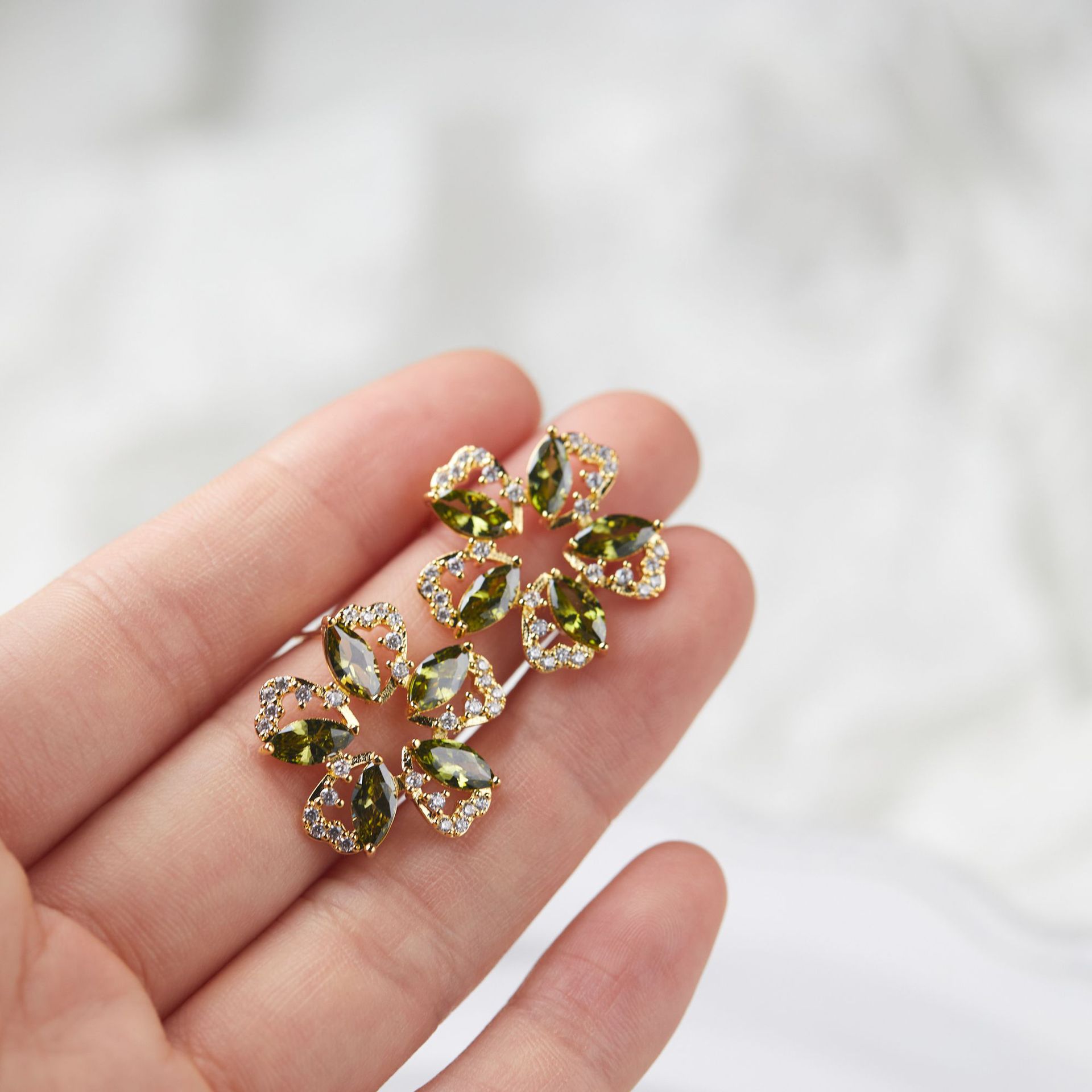 Anting-anting bunga zircon hij - Ethnic Fashion Wear For Women ulasan dan harga