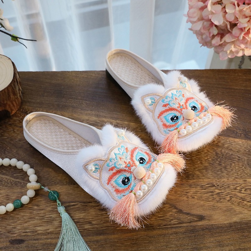 Sepatu Bordir Gaya Etnik Retro - Ethnic Fabric ulasan dan harga