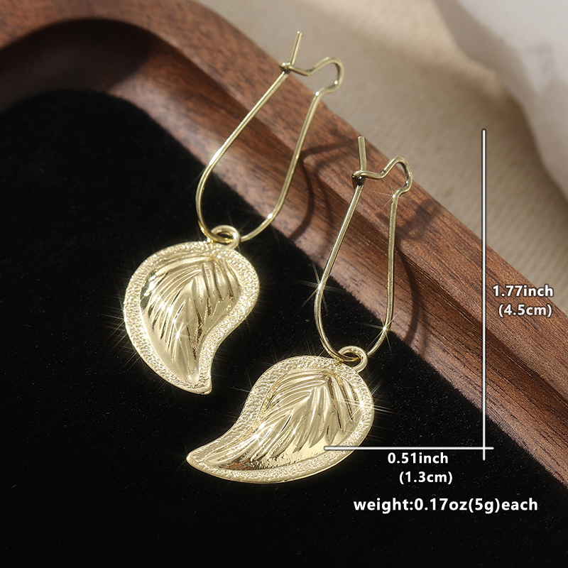 Anting Wanita Warna Emas Etnik - Ethnic Fashion Wear For Women ulasan dan harga