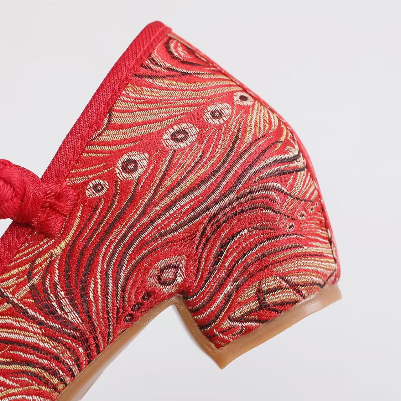 Sepatu Cheongsam Wanita 2026 d - Ethnic Fabric ulasan dan harga